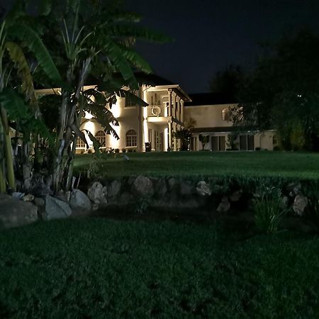 Lotus Guest House Йоганнесбурґ Екстер'єр фото